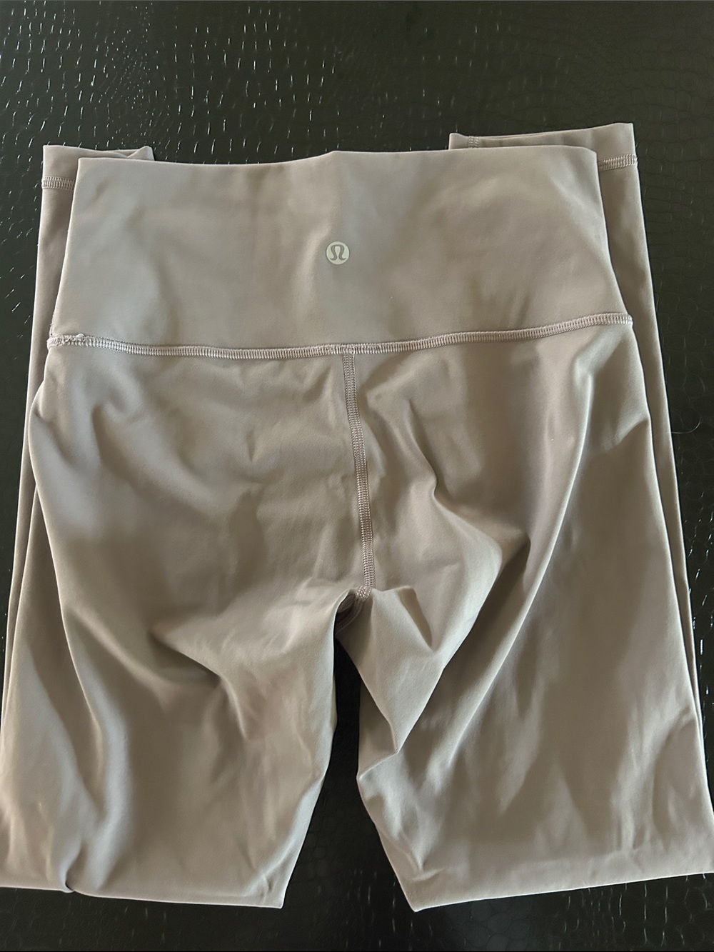 lululemon athletica High-Waist Leggings in Taupe